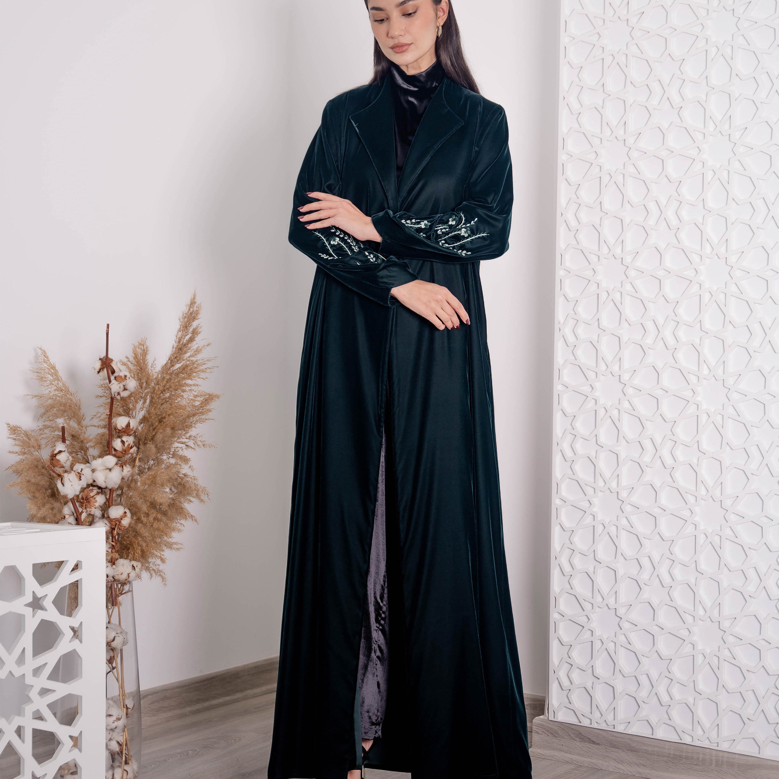 Sleeve Embroidery Velvet Abaya FV-06